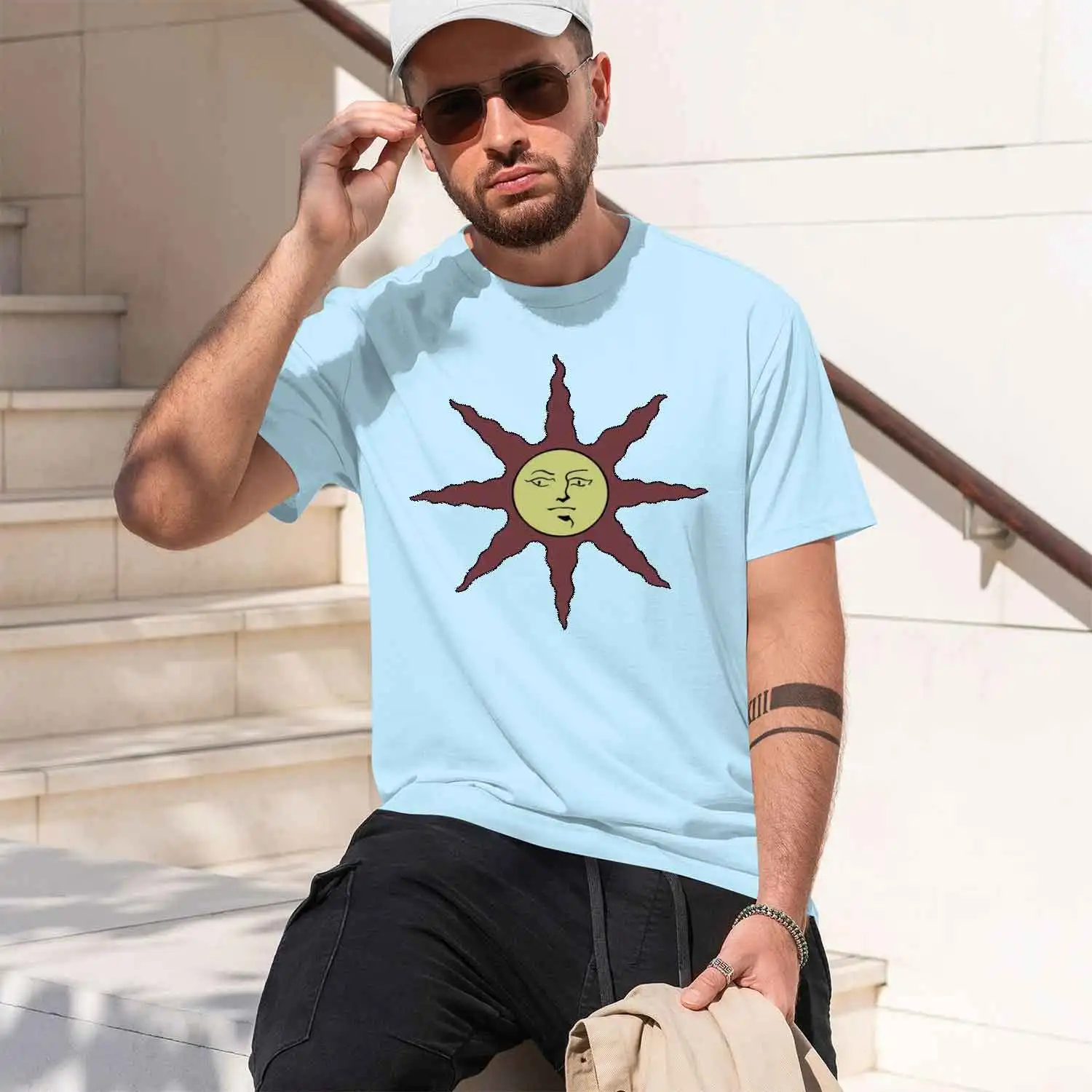 Фото Мужская футболка Dark Souls Solaire Of Astora Sun Symbol Praise The Men's T Shirt, винтажная, с эффектом потертости, для повседневной носки, дышащая, новая модель 2026 года. №4