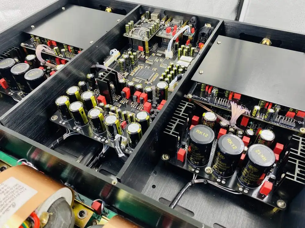 Рисунок 5 - Декодеры Audio-GD R-7 MK2