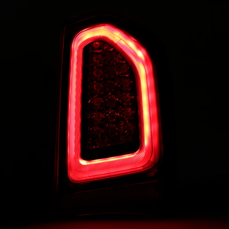 Фонарь заднего хода для Chrysler 300 2015-2023