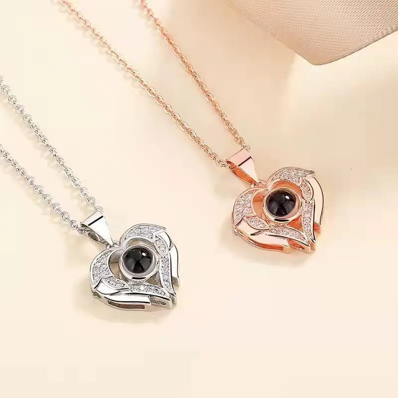 Ожерелье HIYONG с проекцией текста на заказ