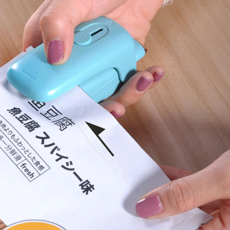 

Портативная упаковочная машина для пищевых продуктов, бытовой герметизирующий аппарат, ручные зажимы для пищевых продуктов, закусок, кухонные аксессуары, 2 в 1