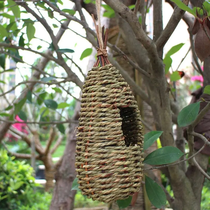 

Birds Nest Bird Cage Hand-Woven Natural Grass Bird House Small Bird Sparrows Shelter Hut Weaved Hanging Parrot Nest Houses New