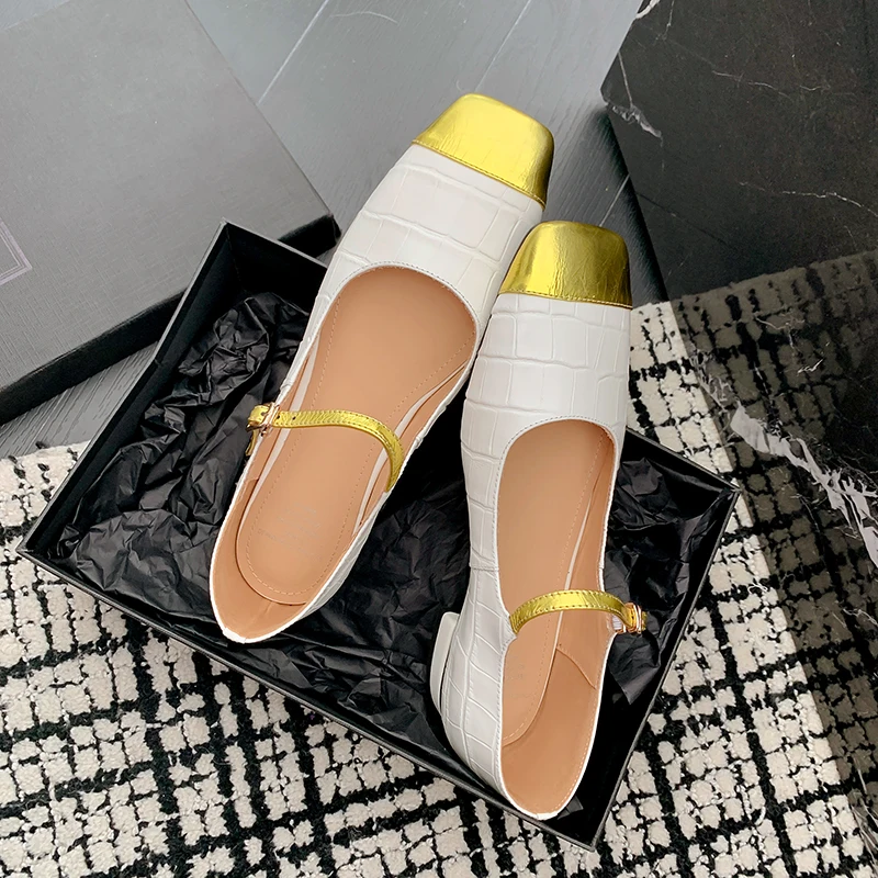 Spring and Autumn Square Head Women's Shoes Spliced with Cowhide Slim Strap Buckle Sheepskin insole Low Heel Women's Shoes