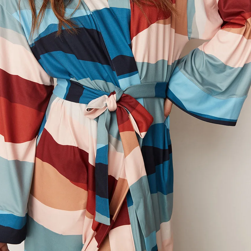 Wholesale Printed Satin Robe Long Cardigan Milk Silk Home Pajamas Long Sleeve Leisure Bathrobe Loose Robes Night Wears for Women