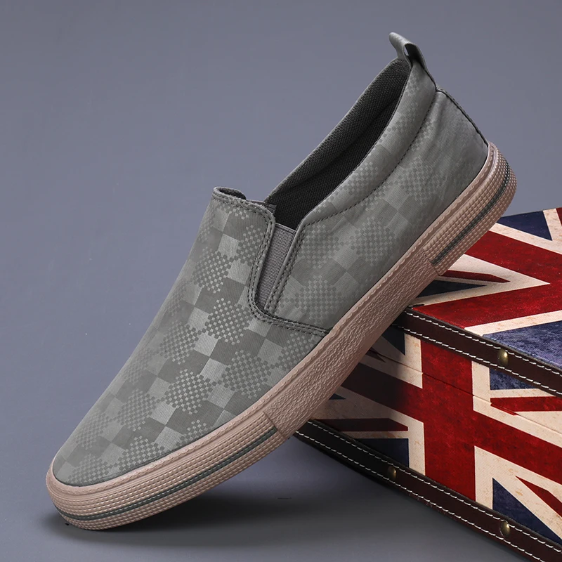 Рисунок 2 - Мужские парусиновые туфли