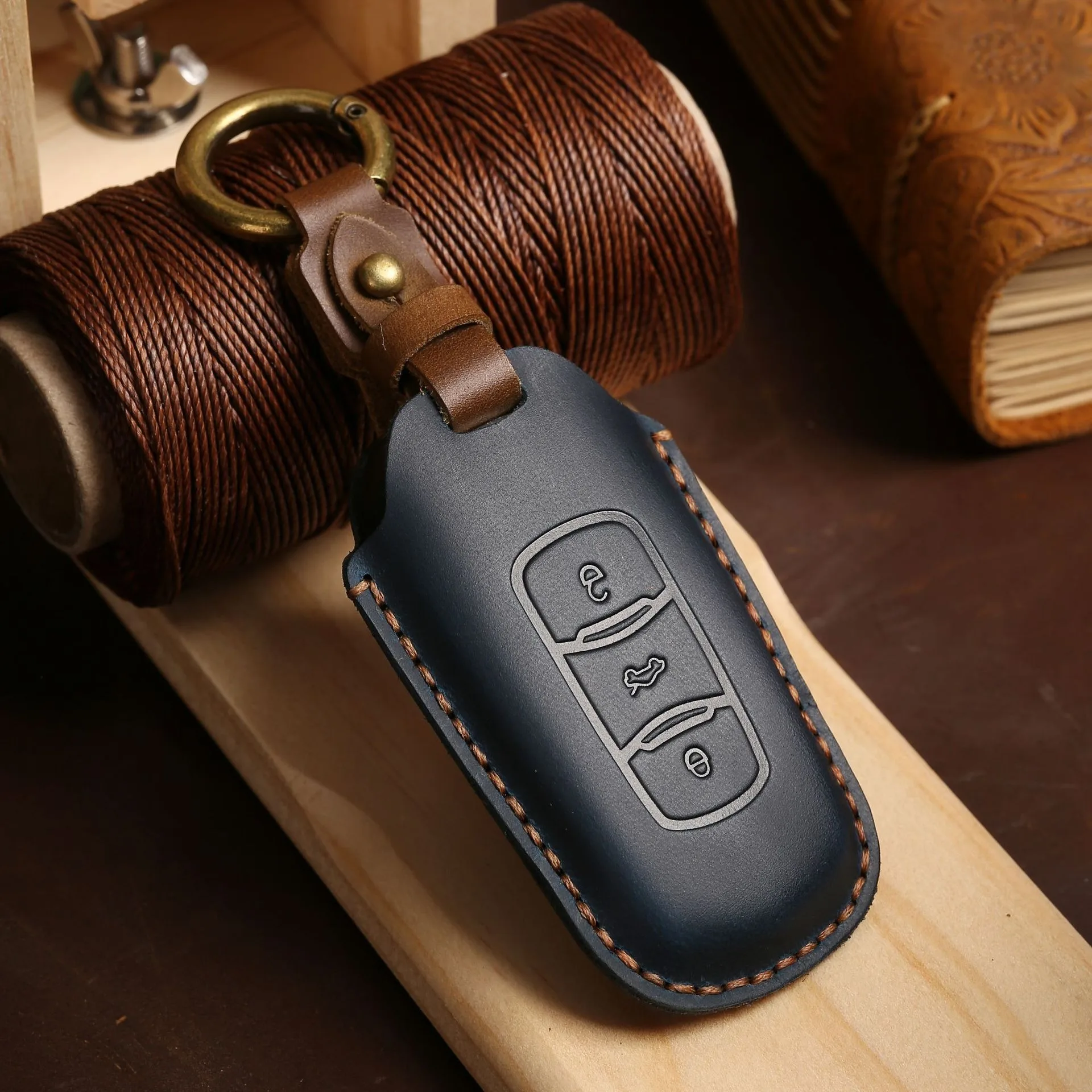 Чехол-держатель для автомобильных ключей Geely Emgrand 7 GX3 Atlas GS NL3 Gili EX7 GT GC9