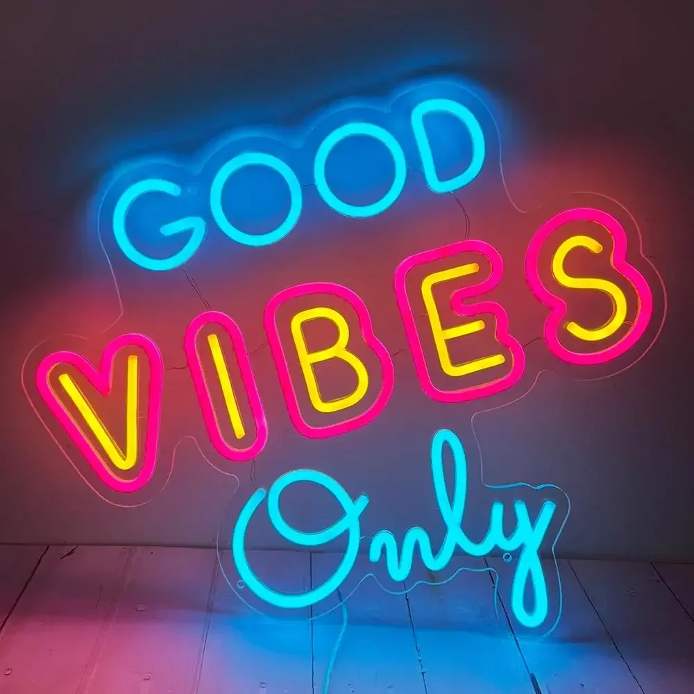 

Неоновая вывеска Good Vibes Only для декора стен