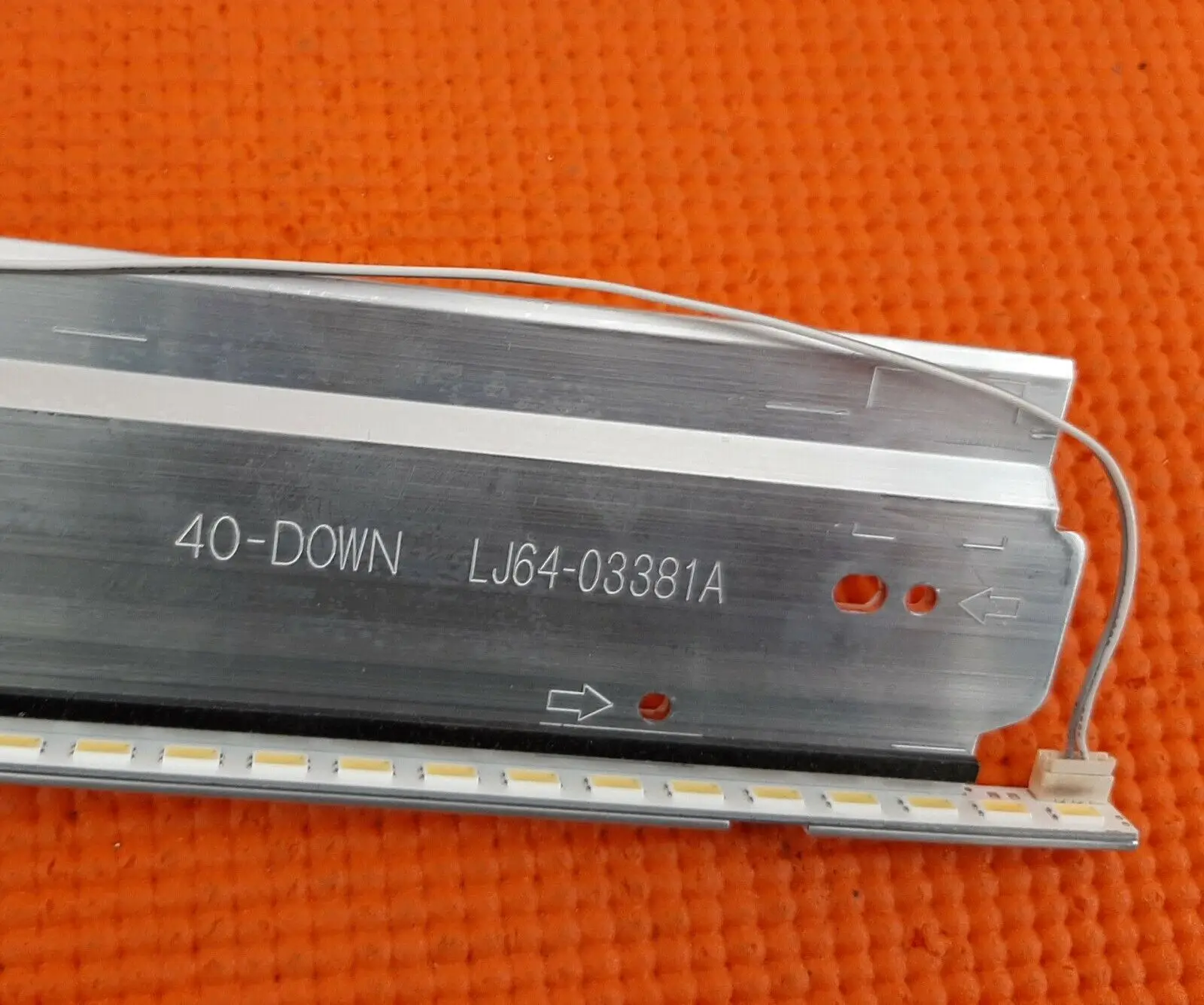 Фонарь для SONY KDL-40EX755 KDL-40EX750 KDL-40HX753 KDL-40EX655 KDL-40EX455 LED 2012SLS40 7030 44 LJ64-03381A