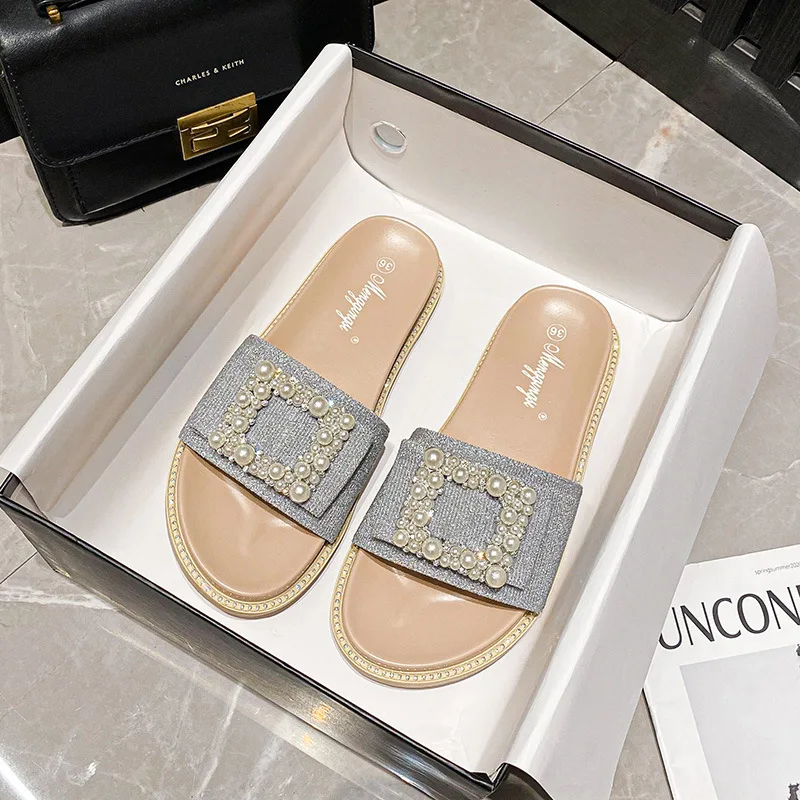 Open Toe Thick Sole Slippers for Women To Wear Out In The Summer of 2023 Sandals Pearl Water Diamond Beach Women's Shoes