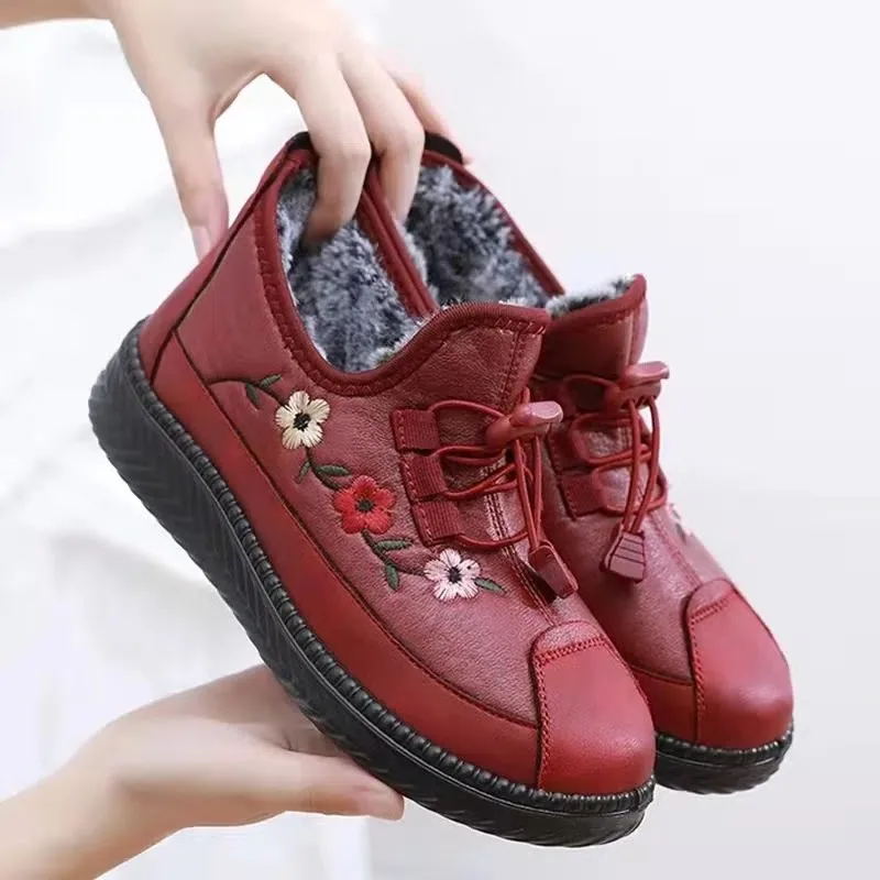 

Retro Fur Sneakers Elderly Woman Laced Up Loafers Ladies Winter Embroidery Snow Shoes Women's Sneaker Leather Plush Moccasins