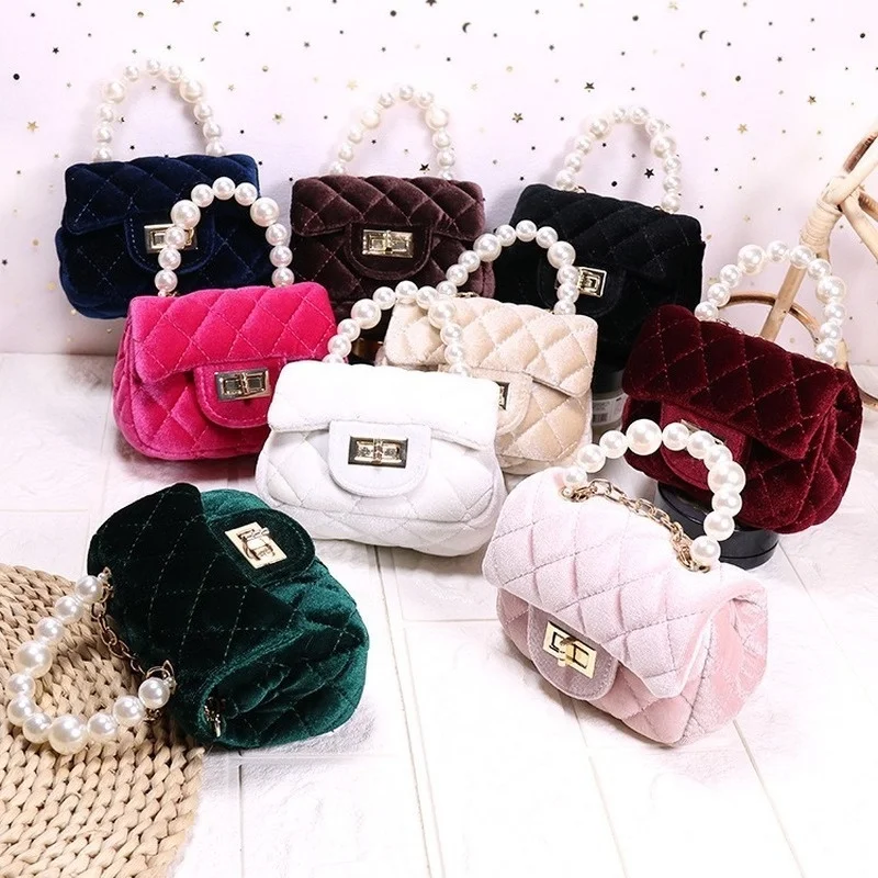 

Autumn and Winter New Gold Velvet Mini Messenger Bag Ladies and Girls Fashion All-match Pearl Handbag