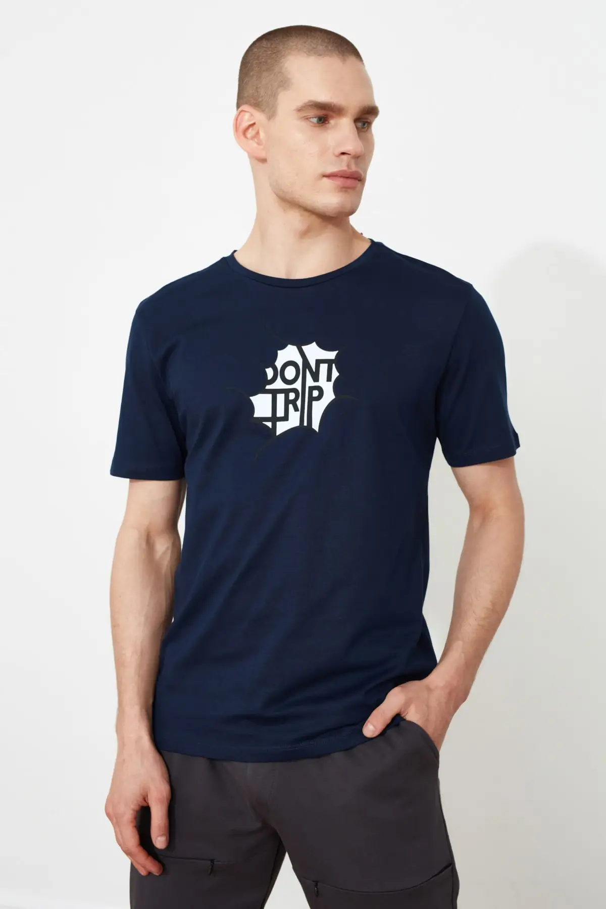 

Trendyol Male Slim Fit Bike Collar Short Sleeve Printed T-Shirt TMNSS21TS2039