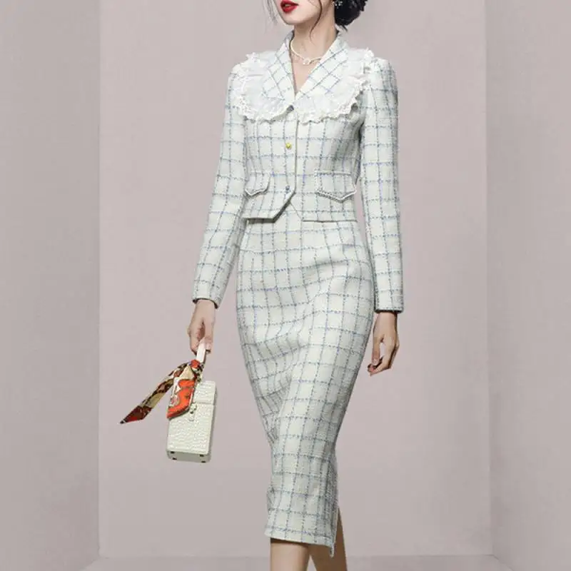 

2022 Autumn Winter Small Fragrance Wind Skirts Suit Female Retro Tweed Jackets+ Elegant Bag Hip Skirt Two Piece Sets