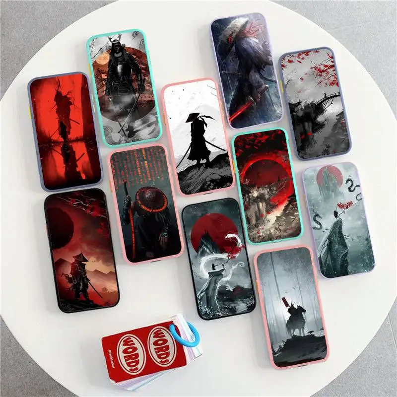 

Landscape ink Painting Japan Samurai Art Phone Case for iPhone X XR XS 7 8 Plus 11 12 13 pro MAX 13mini Translucent Matte Case
