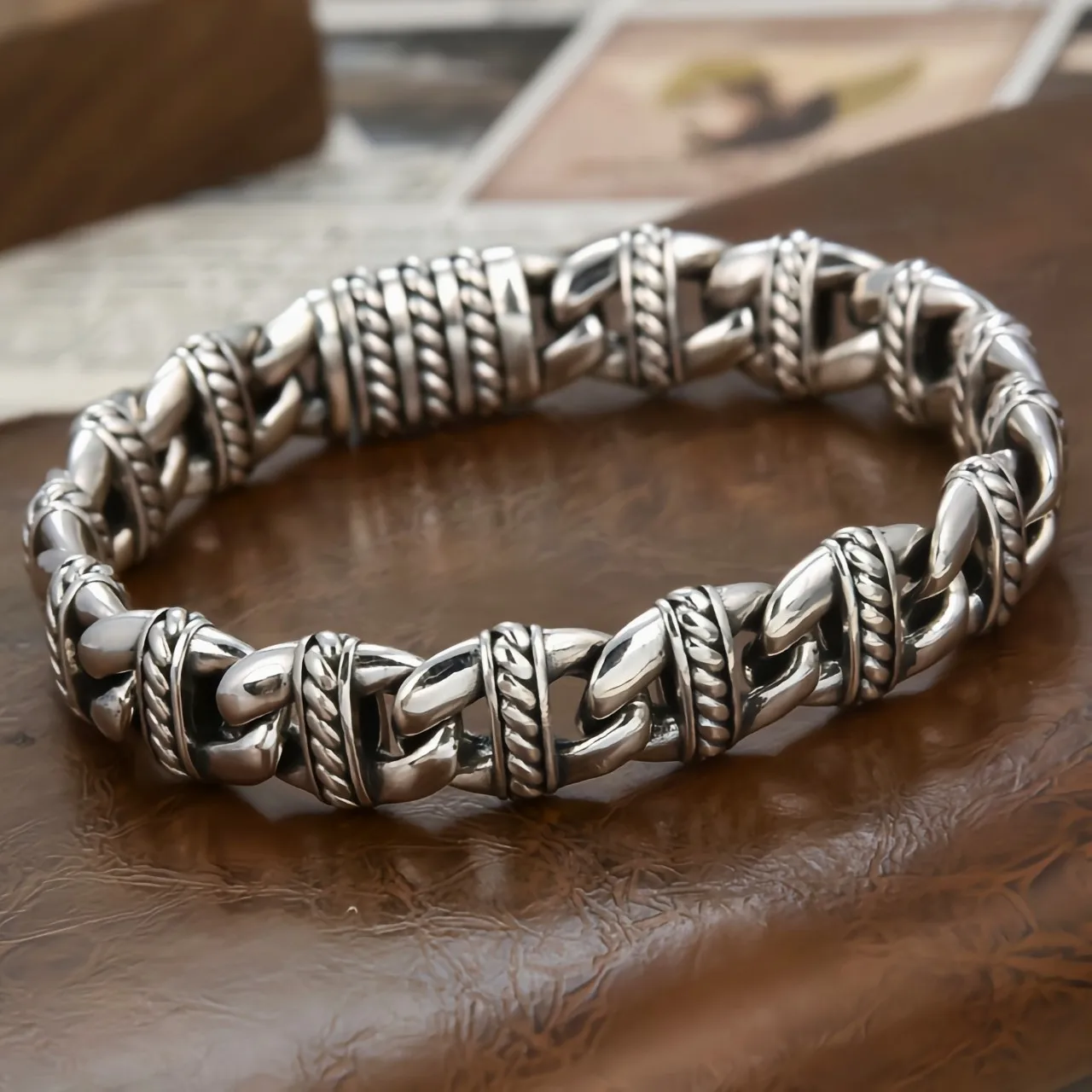 

Sterling Silver S925 Seiko Personalized Pig Nose Retro Old Pattern Men's Bracelet Fashion Trend Atmosphere