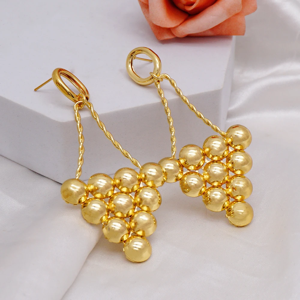 Висячие круглые серьги золотого цвета массивные для женщин ювелирные изделия