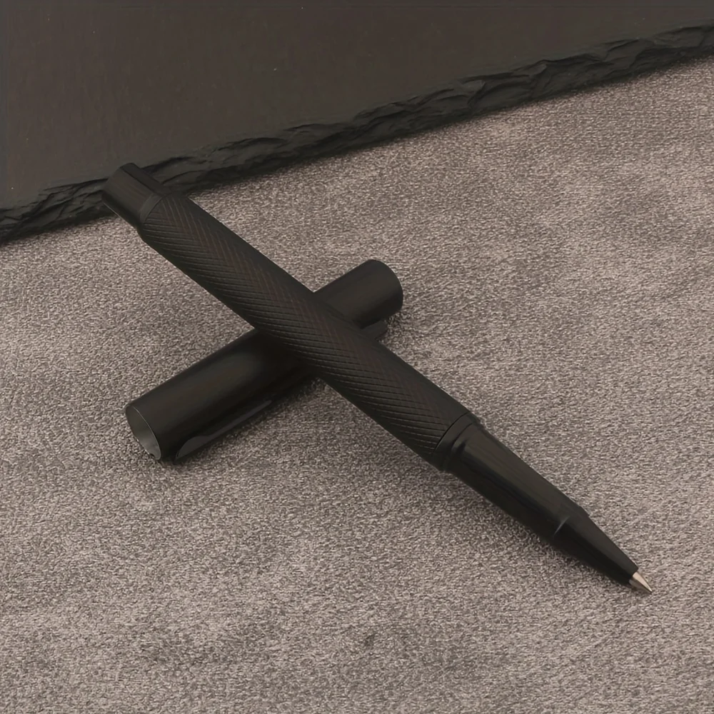 

Металлическая ручка-роллер матовая черная