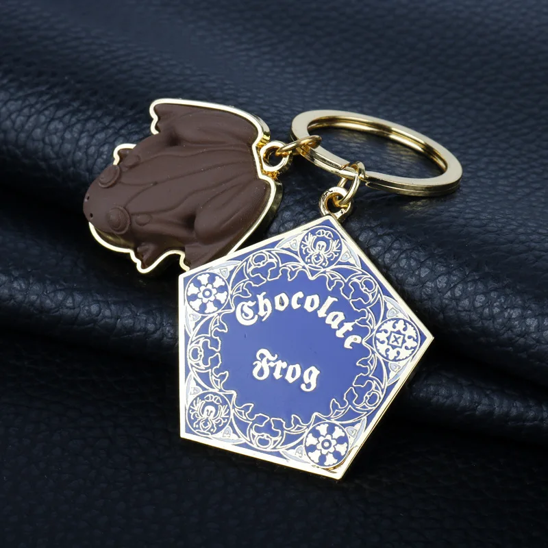

Popular Movie The Frog Keychain Pendant Creative Magic Chocolate Tag Jewelry Key Ring Classic Logo Retro Backpack Pendant Gift