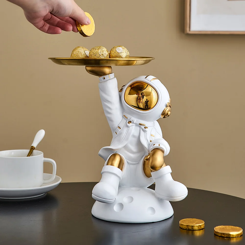 

Creative Home Decoration Accessories Cartoon Astronaut Storage Tray Room Cartoon Figurine Living Room Desktop Candy Snack Plate