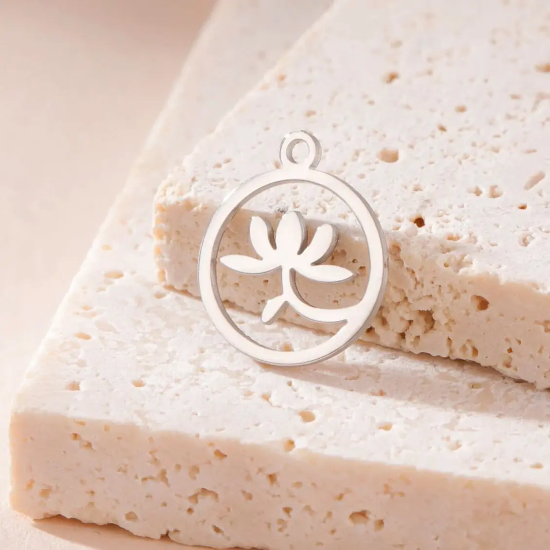 Подвеска в виде цветка лотоса LIKGREAT 5 шт