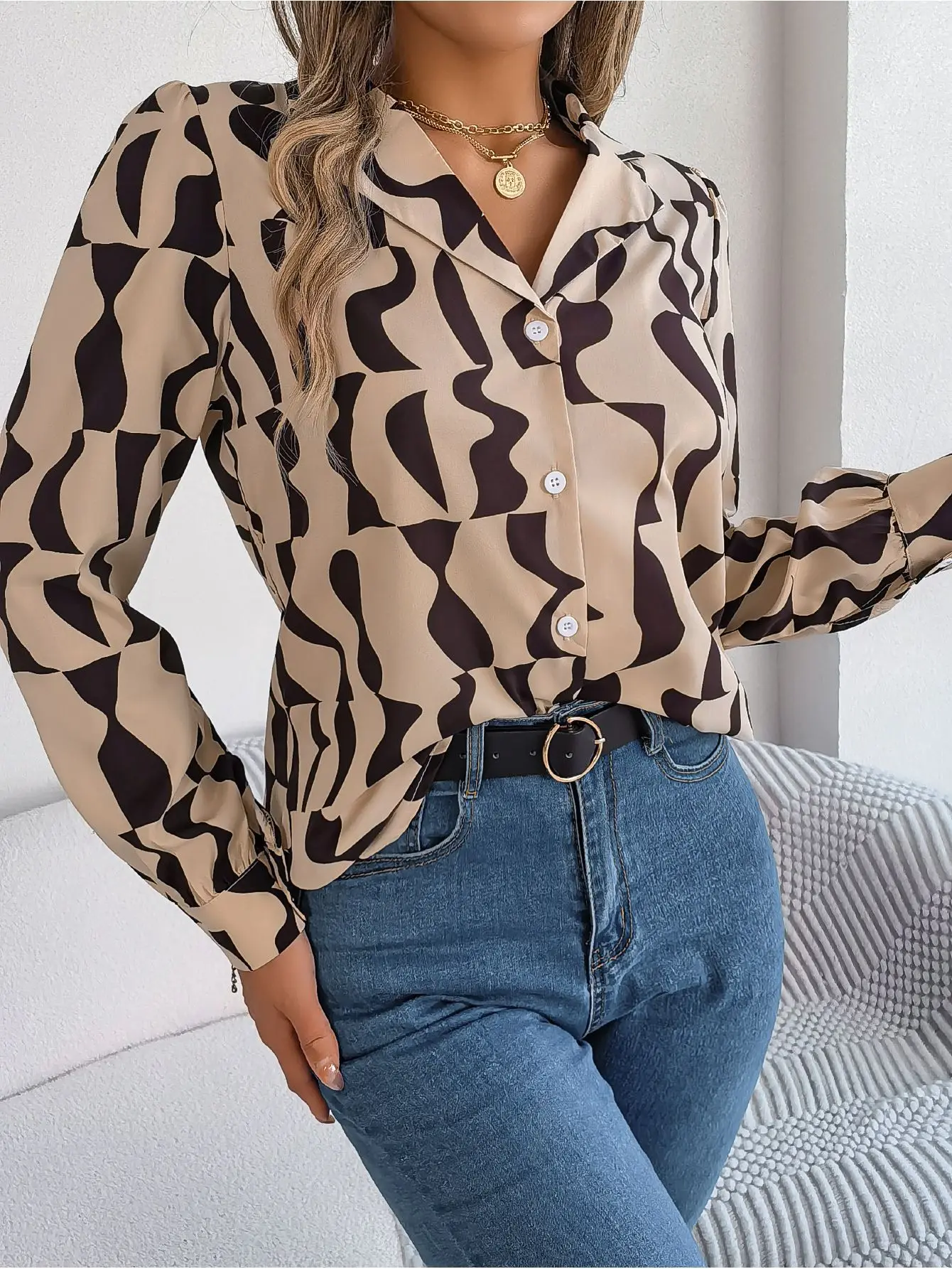 

Autumn/Winter Commuting Temperament Contrast Stripe Suit Collar Long Sleeve Shirt Independent Station Cross Border Women's Wear