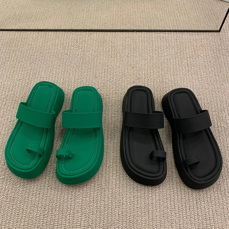 

Beach Shoes Med Slippers Women Summer Rubber Flip Flops Platform Slides Pantofle Sabot Flat Hawaiian 2022 Soft PU House Slippers