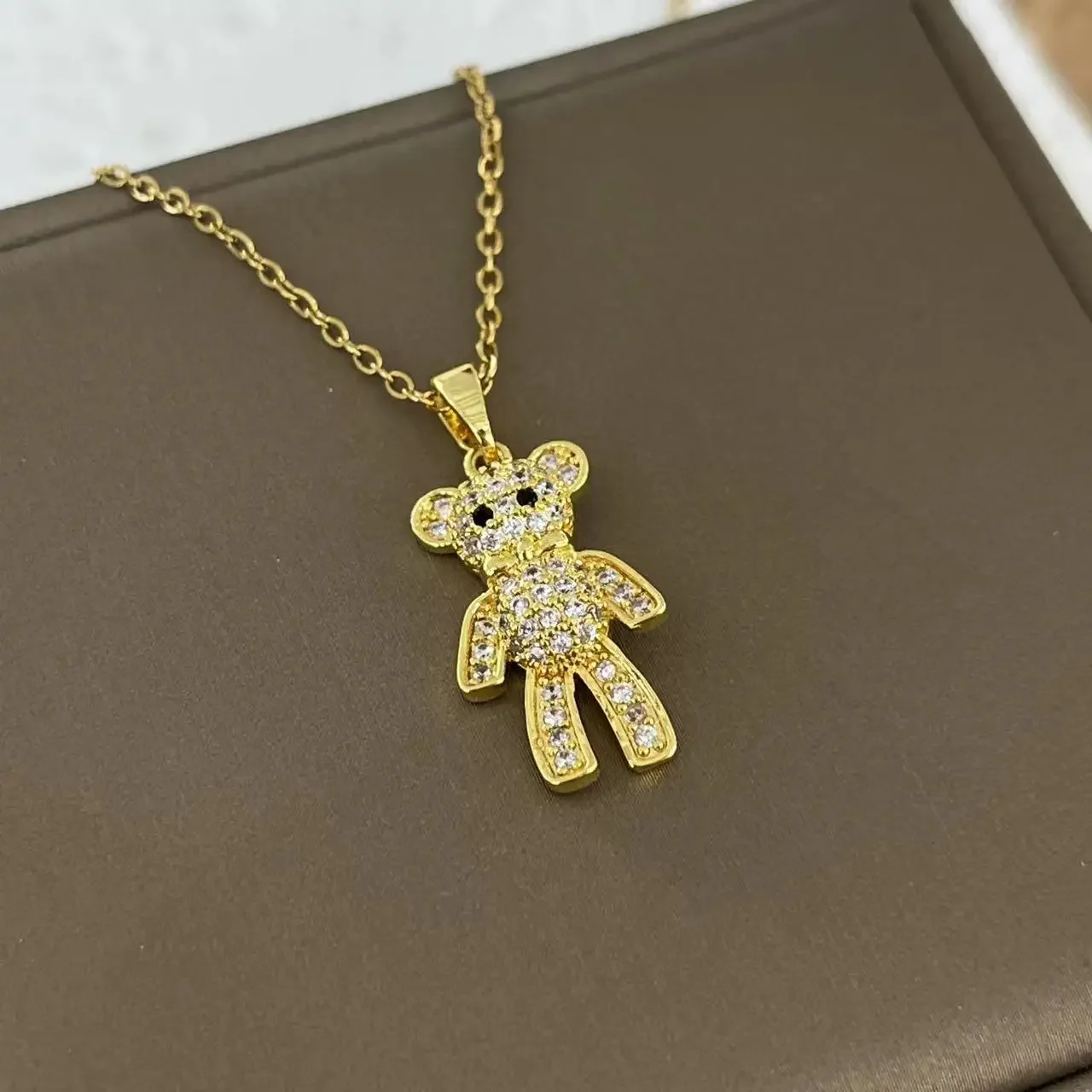 Новое позолоченное ожерелье с медведем в корейском стиле женское медное золото 18