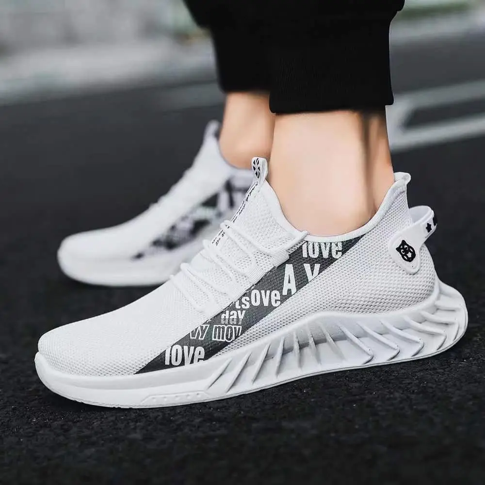 

Кроссовки мужские спортивные на шнуровке, дышащие, размер 47