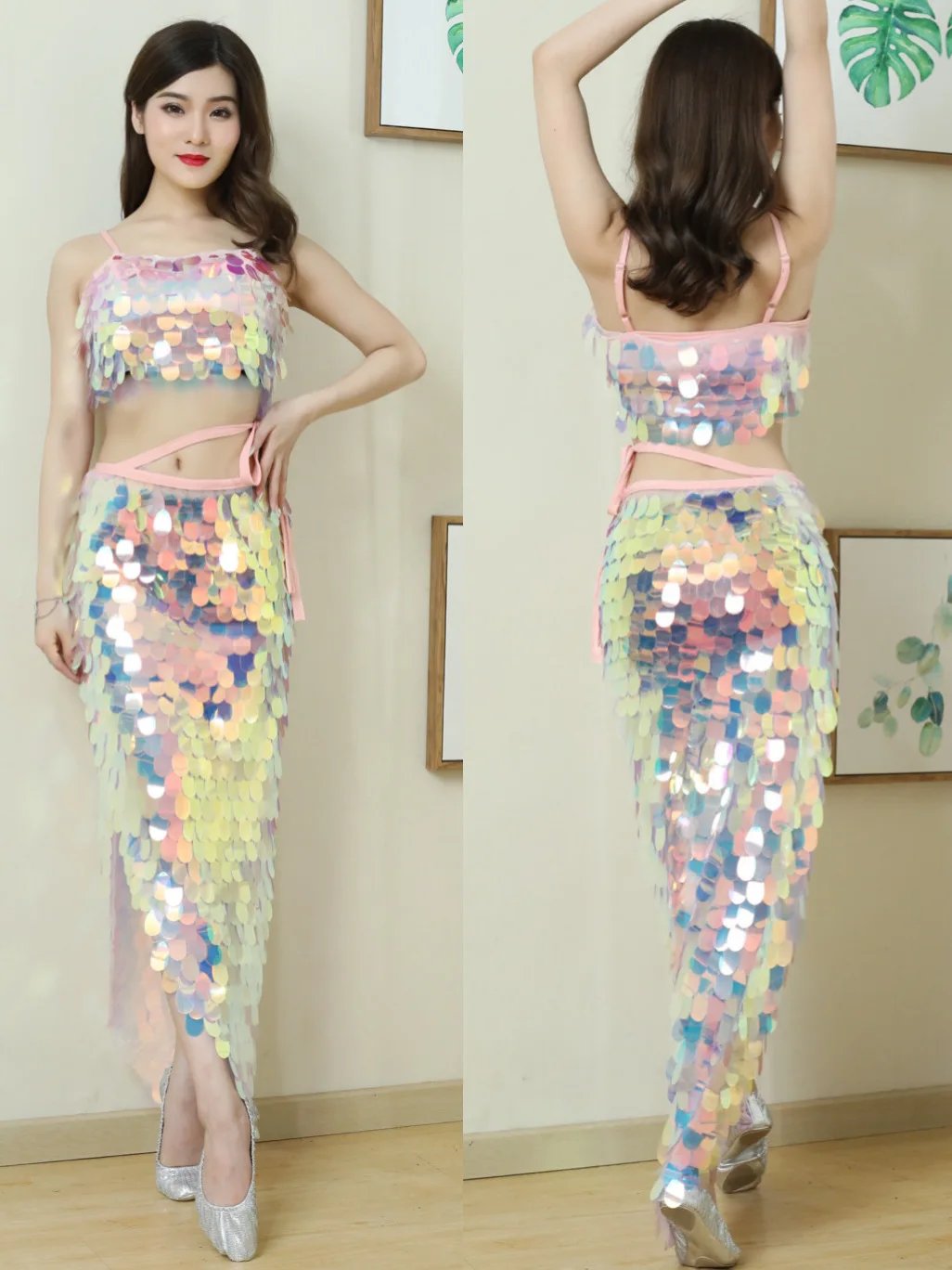 

Костюм для танца живота с блестками и яйцами