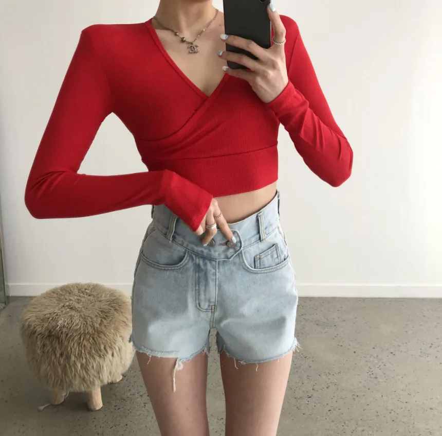 

Женские джинсовые шорты с завышенной талией, универсальные облегающие шорты в Корейском стиле ретро с двумя пряжками и потертым голубым необработанным краем, лето