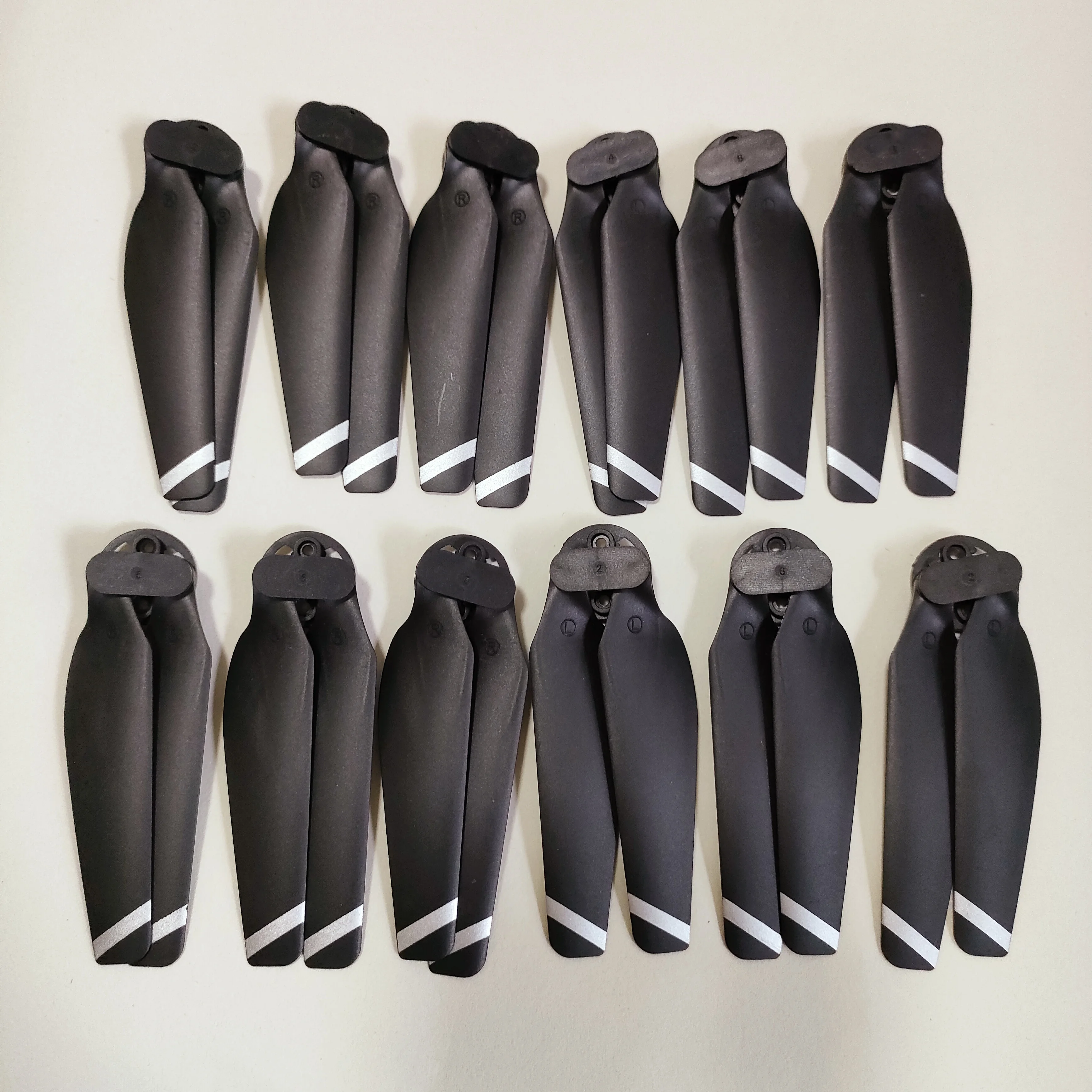 

Оригинальный бесщеточный воздушный Дрон JJRC X19 с Wi-Fi и двойной камерой запасные части для радиоуправляемого квадрокоптера пропеллеры CW CCW ло...