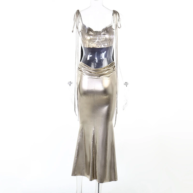 Платье для беременных с лямкой на шее и карманами