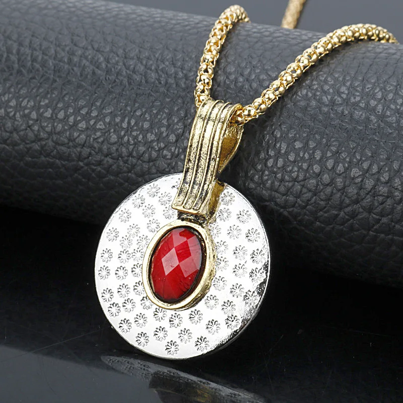 Bandai Legends Wanda Scarlet Witch Figure Necklace Same Accessories Gifts For Women Girlfriend |