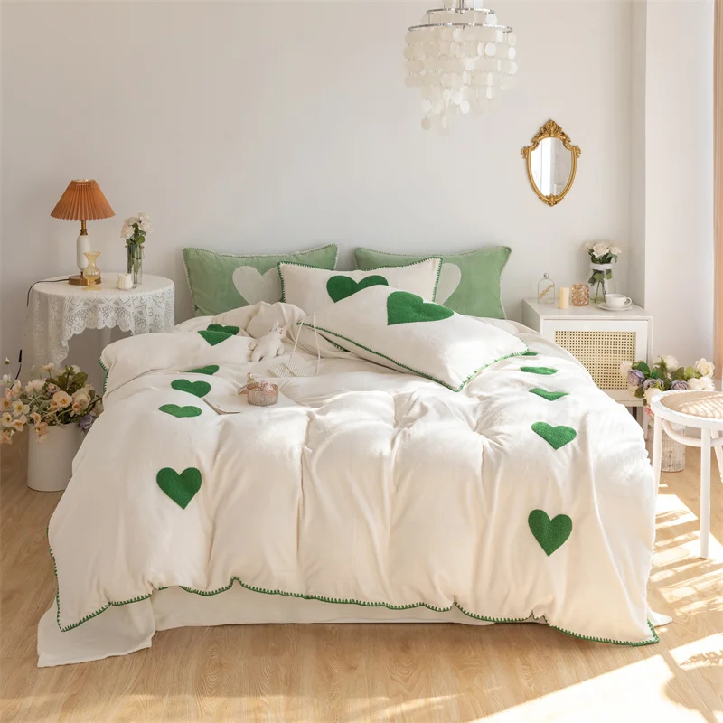 

Winter Thick Velvet Fleece Love Towel Embroidery Princess Bedding Set Quilt/Duvet Cover Bed Linen Fitted Sheet Pillowcases 4Pcs