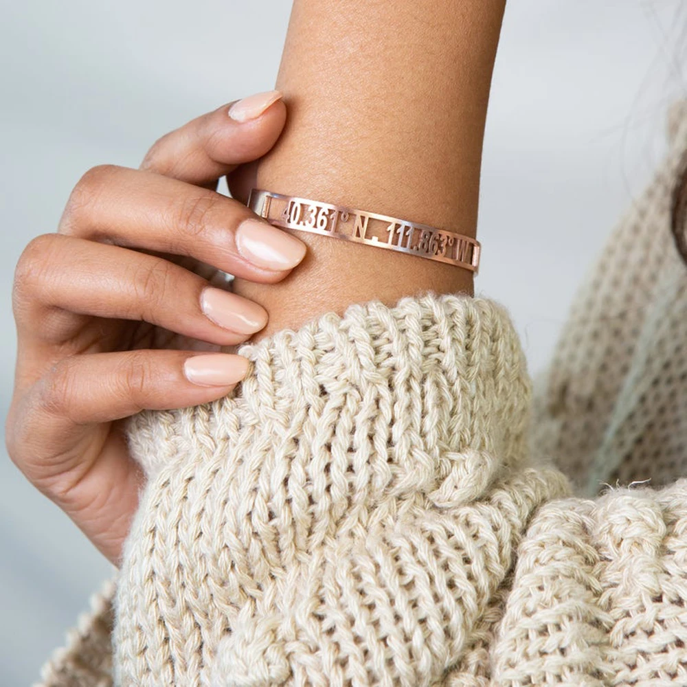 Personalized Custom Name Bangle Hollow Out Letter Stainless Steel Bracelets for Women Gold Jewelry Gifts Pulseras Personalizadas