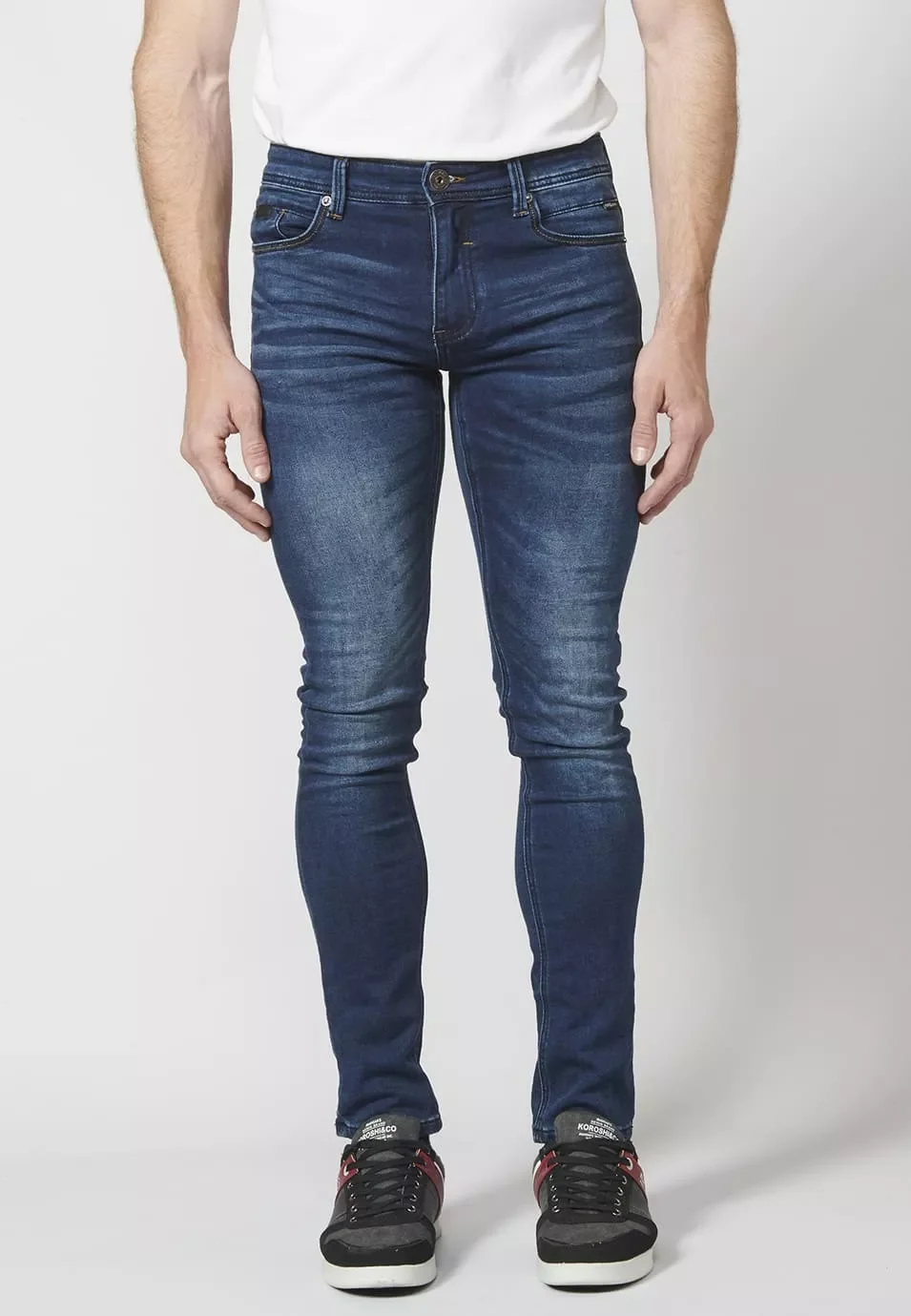 

Длинные джинсы, облегающие вязаные джинсы с эффектом износа и пятью карманами для мужчин-