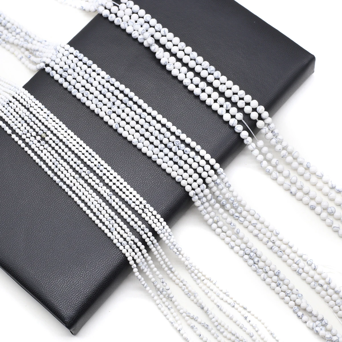 

Charm Natural Stone White Turquoise Faceted Round Beads DIY Jewelry Making Necklace Earrings Bracelet Accessories Gift 2/3/4mm