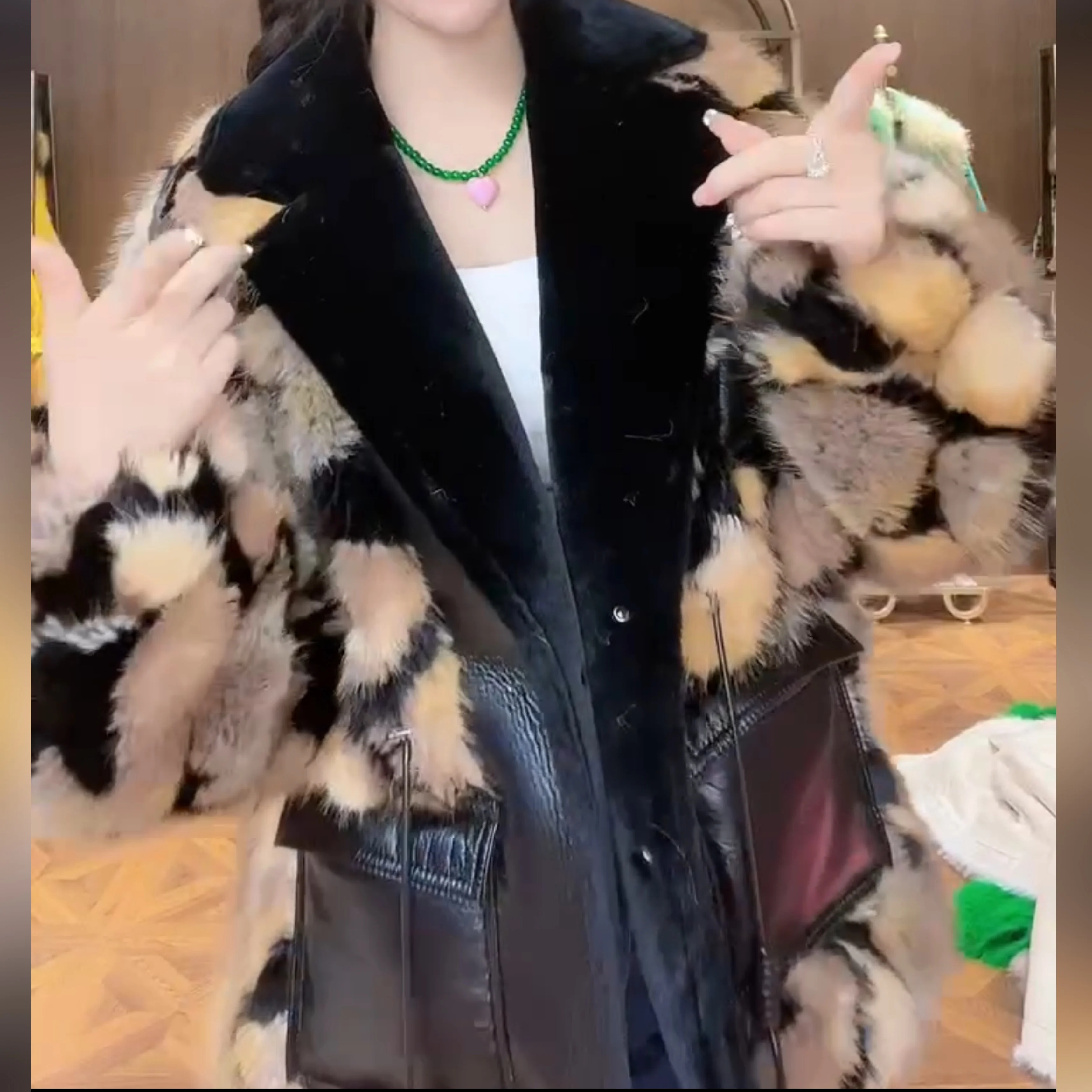 Faur Fur Long Sleeve Female Coat Toka Double Face Wool Leather Warm Heavy Embroidery Sequins Casual Fashionable Jacket Winter