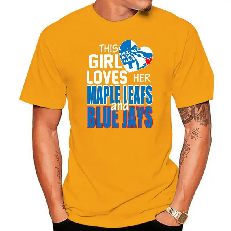 

Мужская футболка эта девушка любит ее кленовые листья и синие джейсы Женская Мужская футболка
