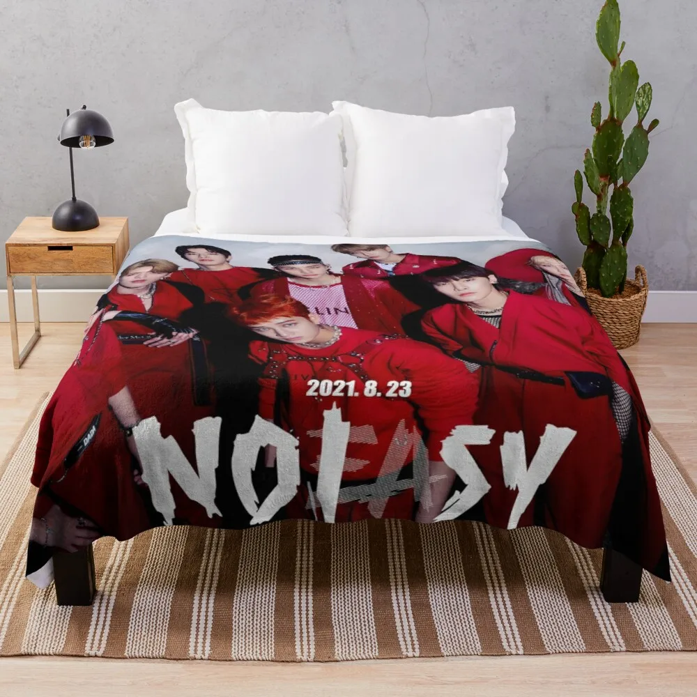 

STRAY KIDS NOT EASY Throw Blanket cute blanket