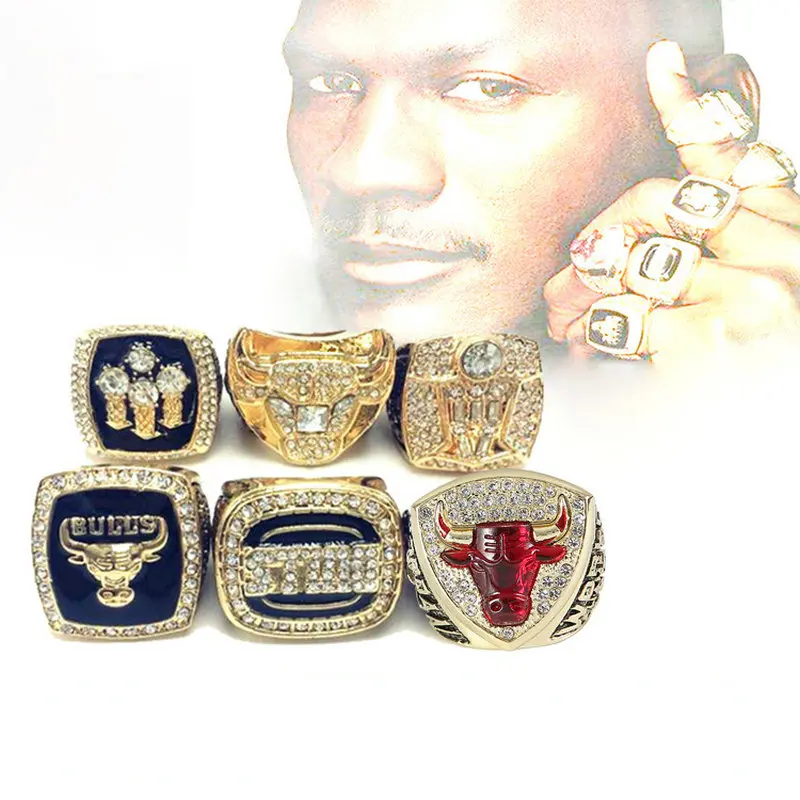 

6pcs Bulls Championship Ring with Trophy Red Wooden Box Suit Basket ball Ring