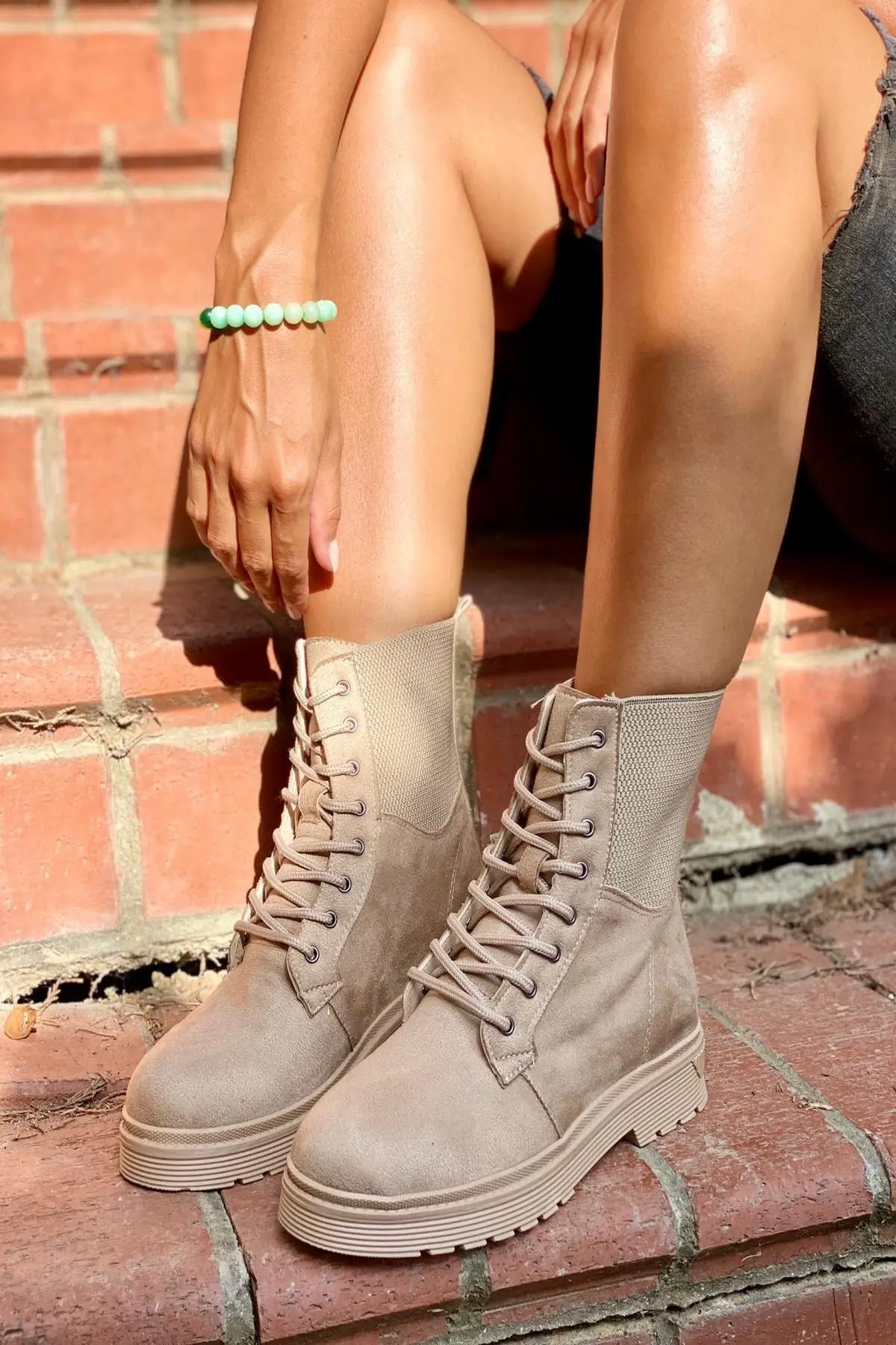 

Alarga Shoes край колесо модель почты KY7000