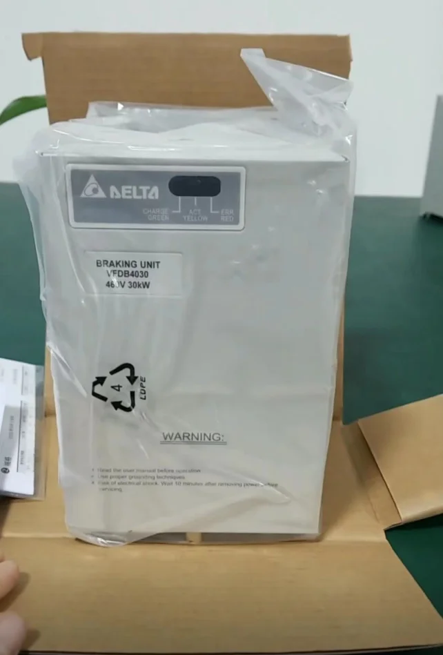 Фото Тормозной блок Delta VFDB-4030, 30 кВт, новая оригинальная упаковка №1