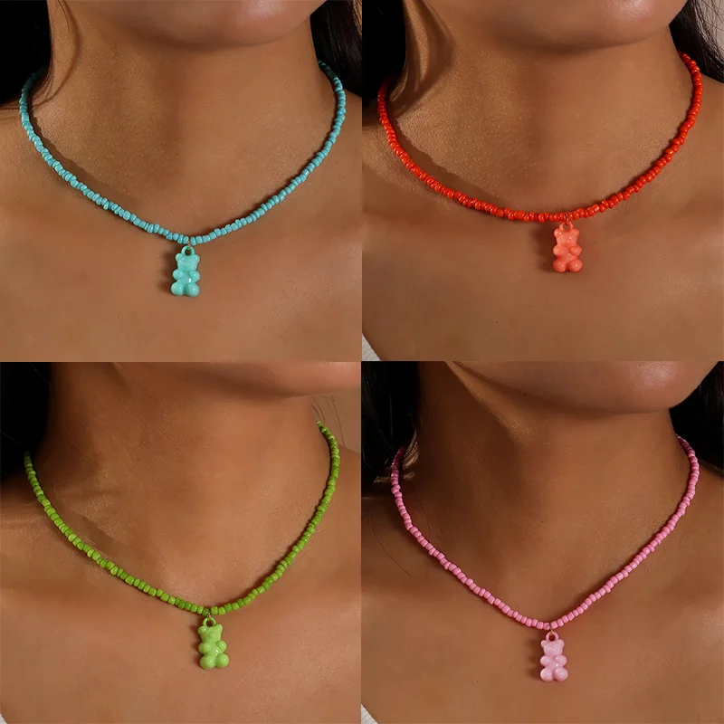 

Candy Color Cute Bear Necklace For Women Boho Multicolor Rice Bead Choker Fashion Gummy Bear Pendant Short Necklace Girl Jewelry