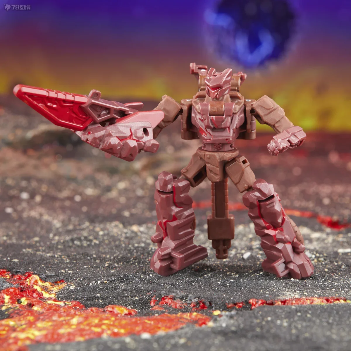 В наличии HASBRO Трансформеры Legacy United Core Class Infernac Universe Bouldercrash Фигурка Коллекция