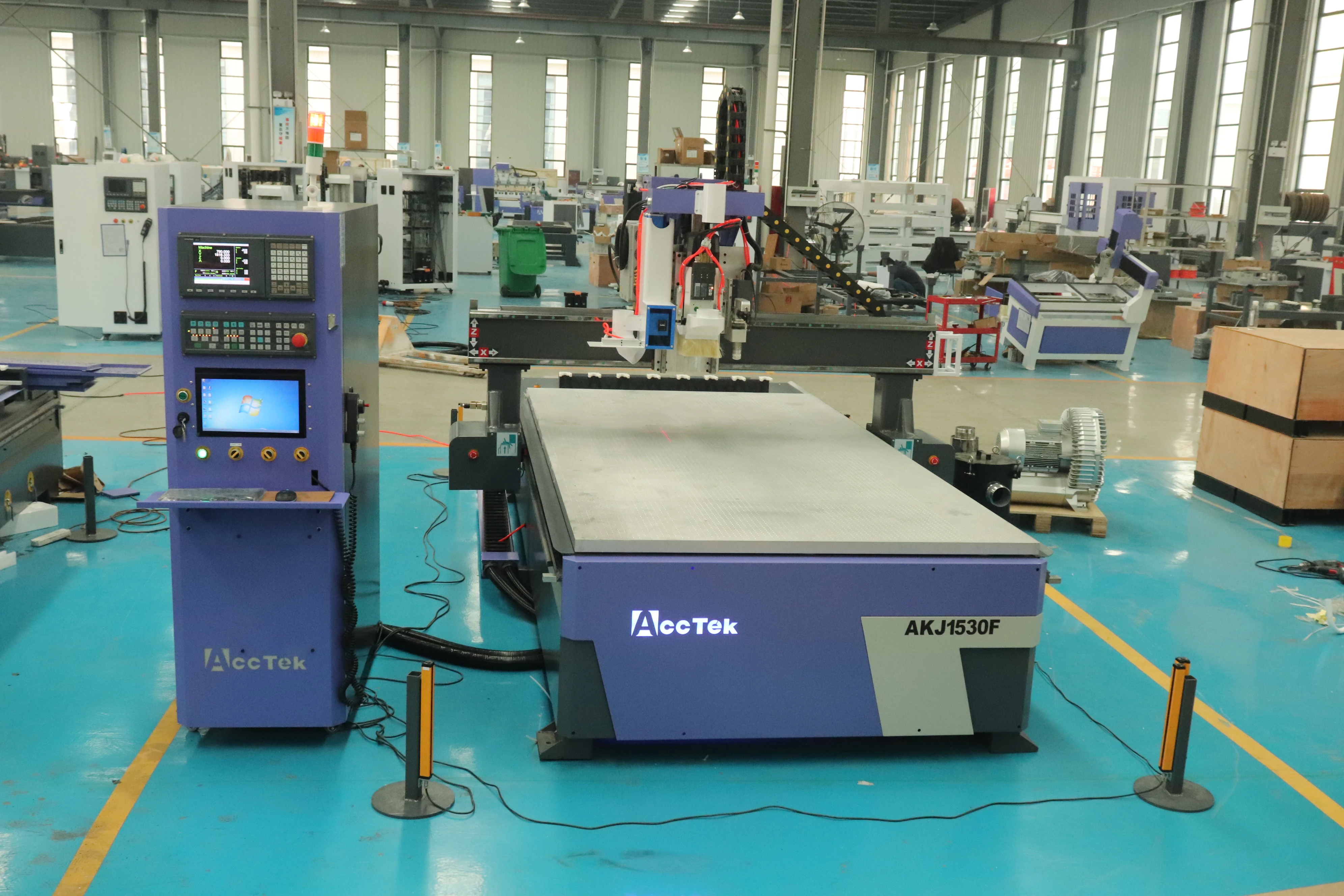 Акция многофункциональный автоматический инструмент 1325 ATC фрезерный станок с