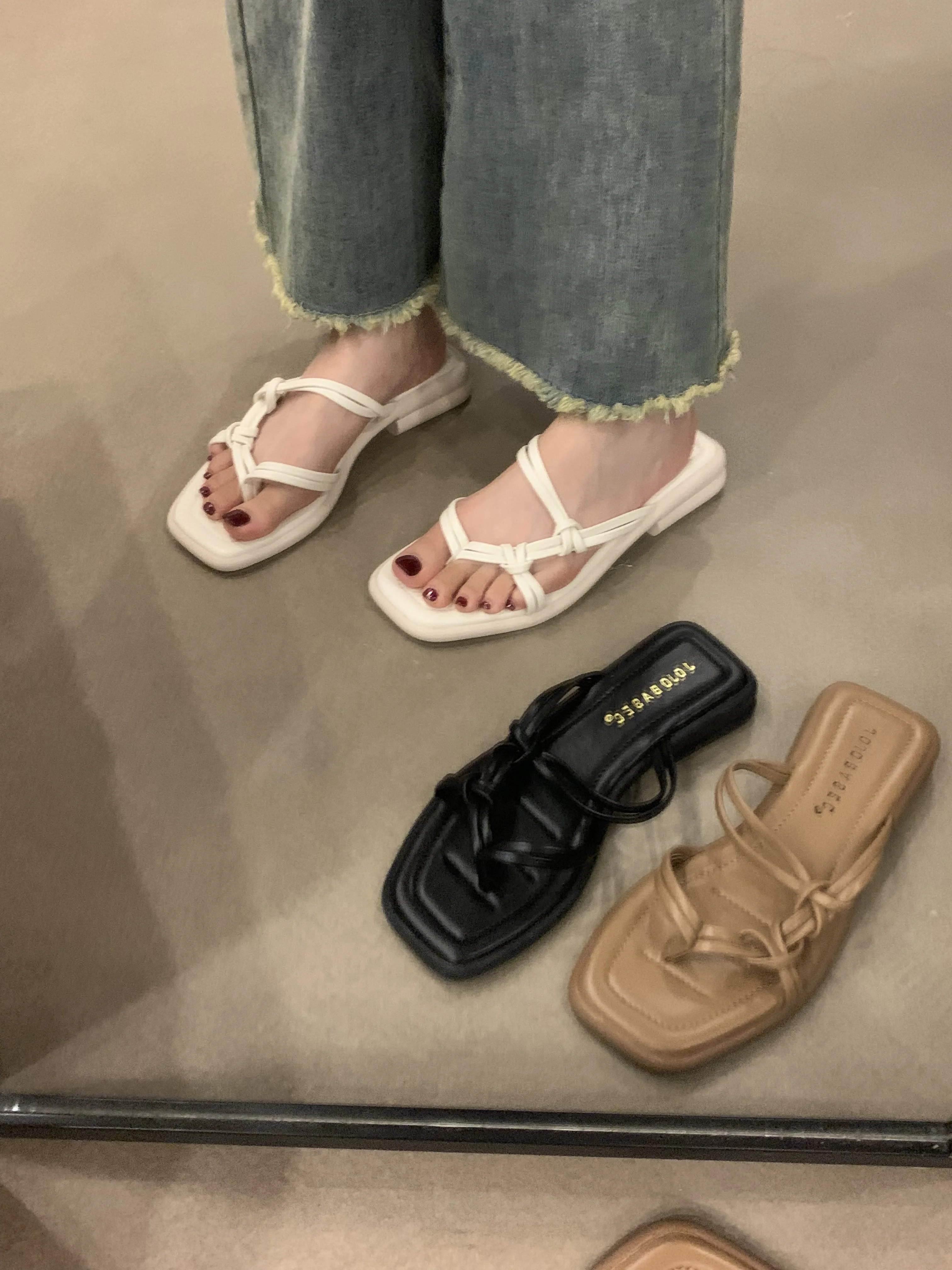 

Сланцы женские на квадратном каблуке, уличные сандалии из искусственной кожи, ремешок с пряжкой, квадратный каблук, 2023