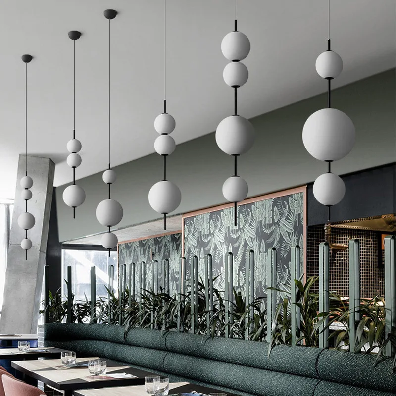 

Скандинавская Минималистичная современная стеклянная светодиодная люстра в виде шара для ресторана, кафе, бара