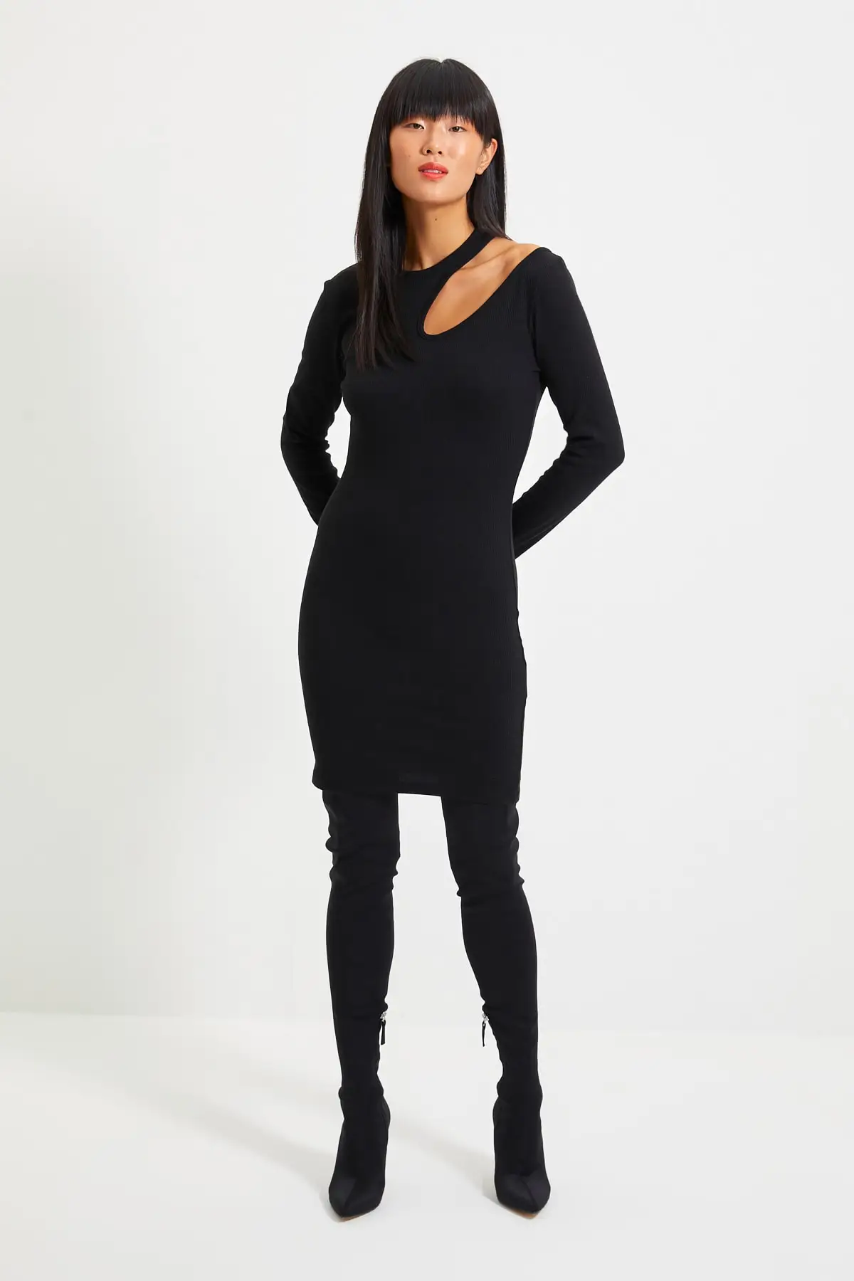 

Trendyol Ribbed Low-Cut Bodycon Knitted Dress TWOAW22EL0099