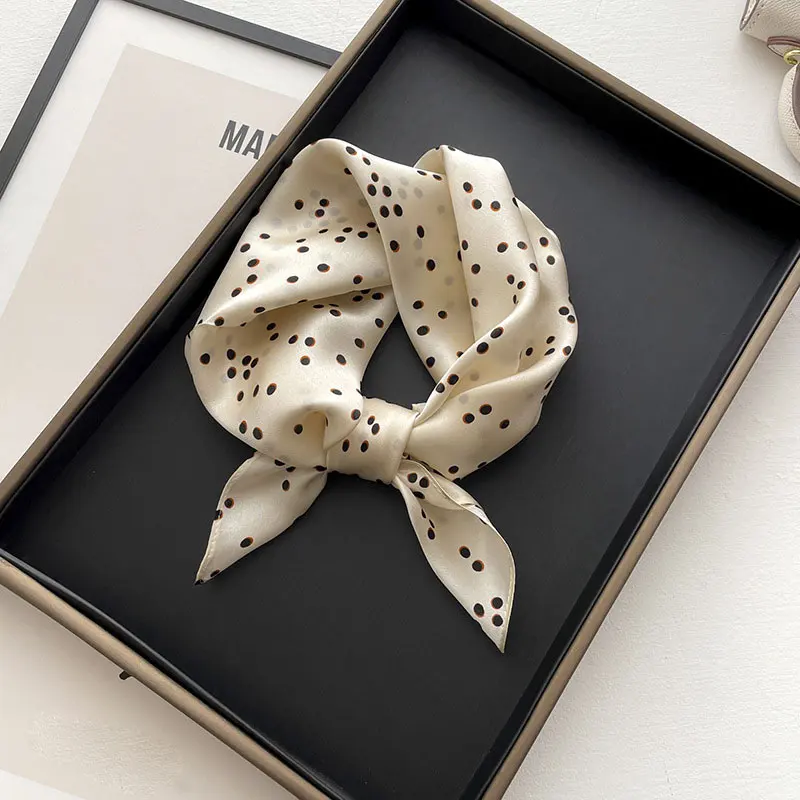 Женский шелковый шарф-бандана в горошек 100%